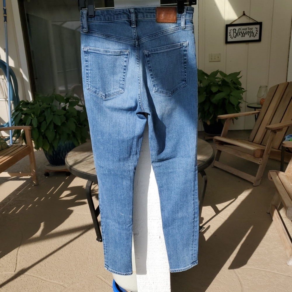 Lucky Brand Bella Skinny Highrise Jeans - Picture 3 of 12
